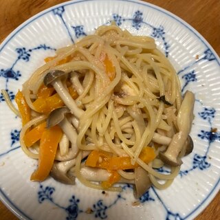 しめじとパプリカのたらこパスタ